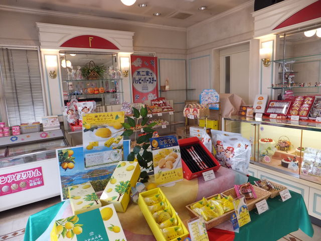 店舗の様子_不二家 桔梗が丘店(FUJIYA)