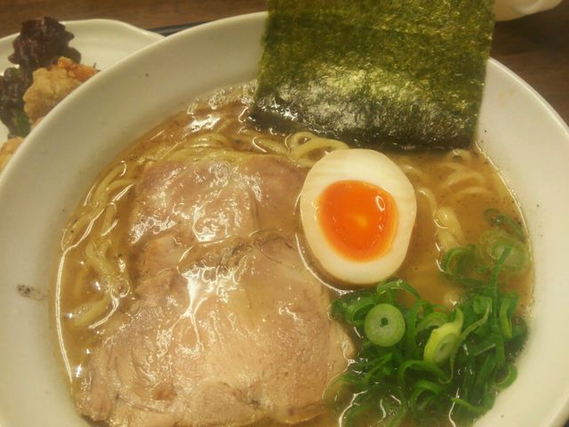 ラーメン_自家製麺 一村