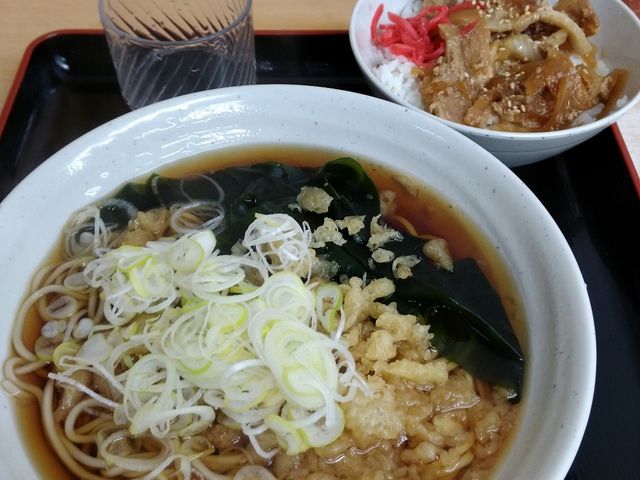ミニ丼セット_梅もと多摩川店