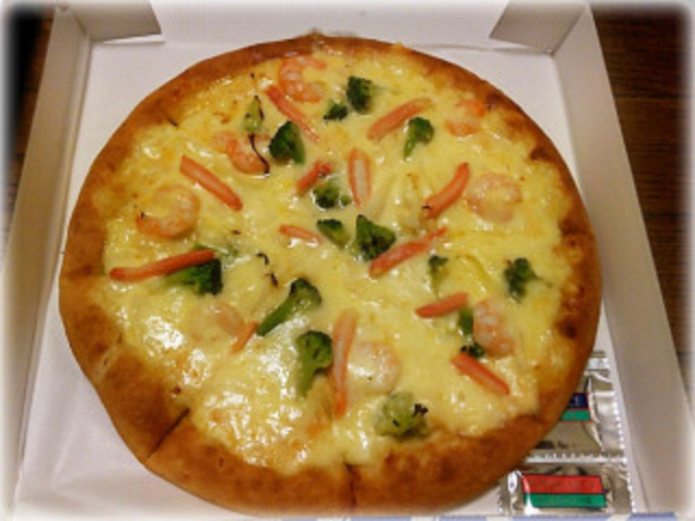 カニのピザ☆_ストロベリーコーンズ安積店