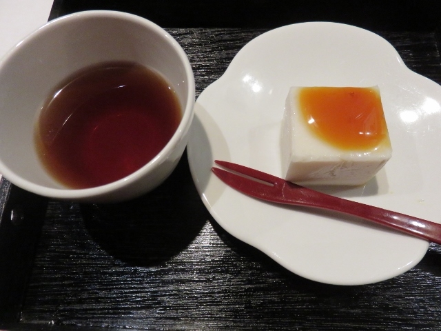 酒粕プリンと京番茶_亀甲屋