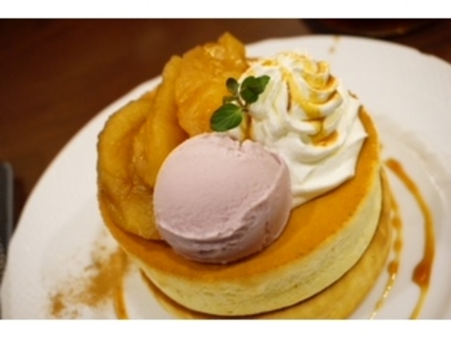 季節のスフレケーキ_星乃珈琲店 ホワイティ梅田店