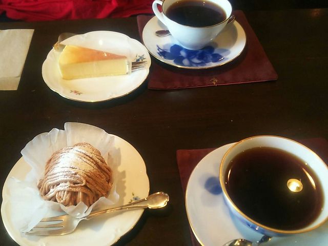 アメリカーノ & ケーキ_ダンケ珈琲店
