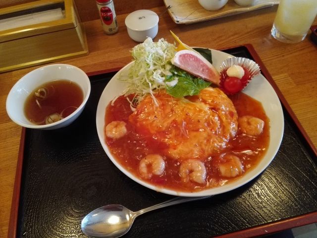 エビチリ オムライス_中華ダイニング 大黒屋