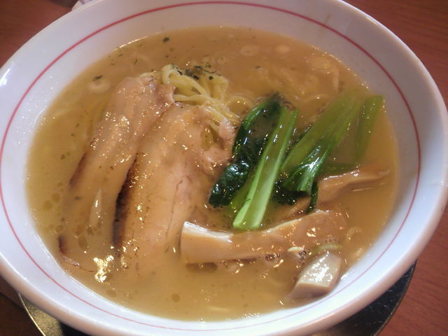 鶏白湯ラーメン_三宝亭 御所野店