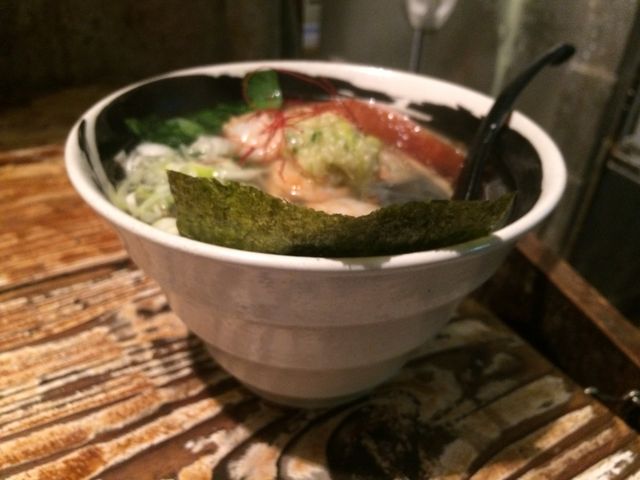 海老鶏塩そば大盛は900円_麺場 ハマトラ 日吉店