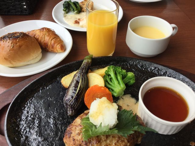 おろし紫蘇ハンバーグ_グランパークホテルパネックス千葉