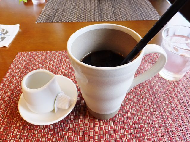 有機焙煎アイスコーヒー:器が面白い。_シェム