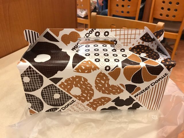 オールドファッション8個_ミスタードーナツ天久りうぼう(Mister Donut)