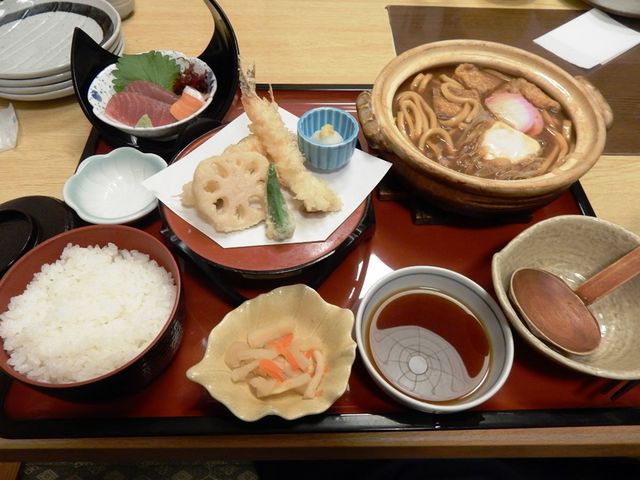 みそ煮込みうどんの定食_サガミ岐阜長良店