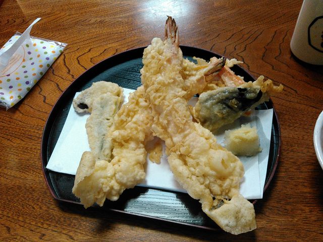 ニシンそばは容量オーバーだったのでてんぷら盛り合わせ_尾張屋