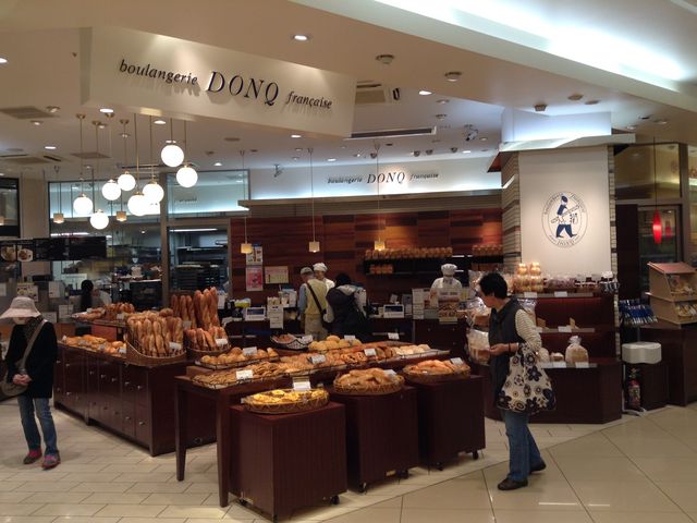 店頭_DONQ 川崎ラゾーナ店