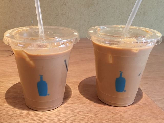 アイスカフェラテ_ブルーボトルコーヒー 新宿カフェ