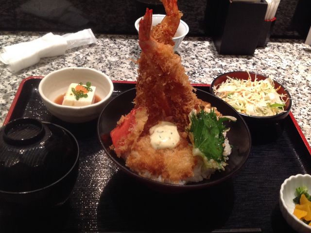 エビフライ、紅生姜フライ_串あげもの 旬s 淀屋橋odona店