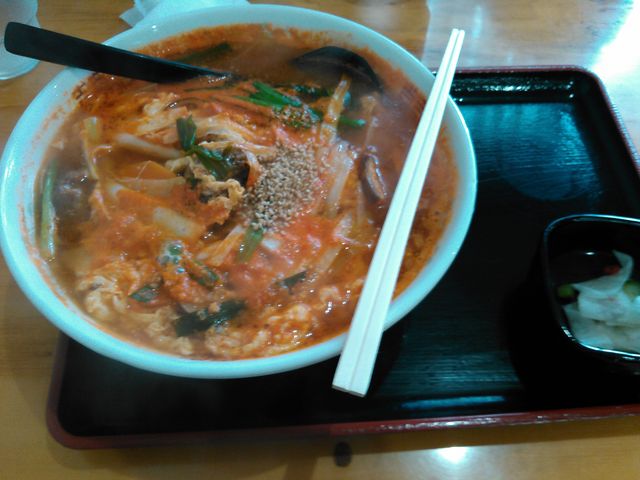 カルビラーメン1130円 カルビがゴロゴロ入ってる。_ラーメン貴族