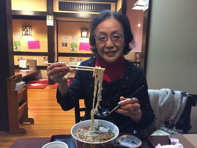 ソバとご飯のセット。かやくご飯おいしかった_手打ちそば長幸