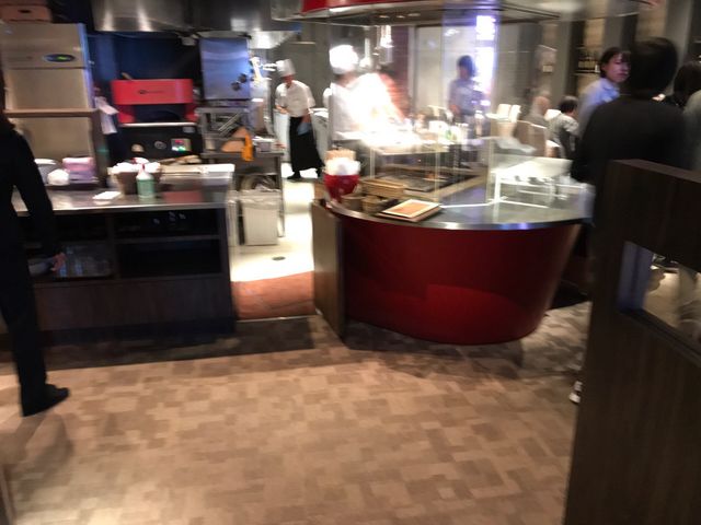 オープンキッチン_亜欧旬感グリル 夜光杯 天文館店