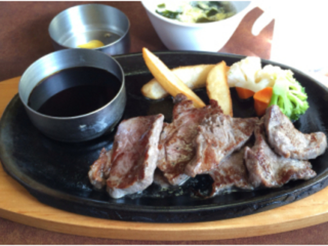 カットステーキを食べました☆_ビッグボーイ 加平店