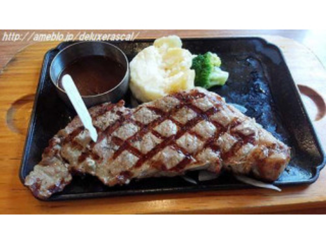 大きなサーロインステーキ!_ビッグボーイレストラン三田店