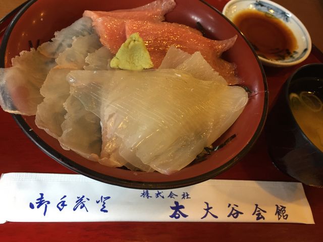 美味三色丼!_大○ 大谷会館