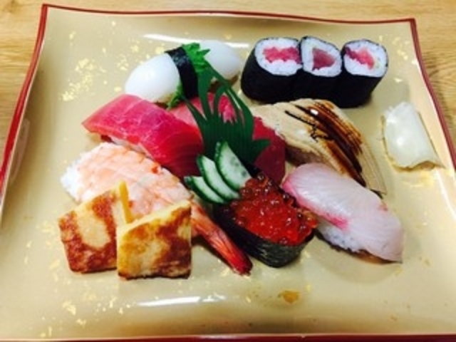 山梨屋寿司店