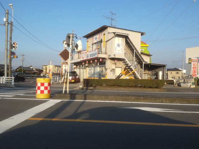 昔ながらの定食屋という雰囲気を残したお店です。_まるみ亭
