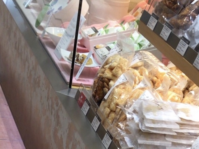 陳列風景_銀座あけぼの ルミネ立川店