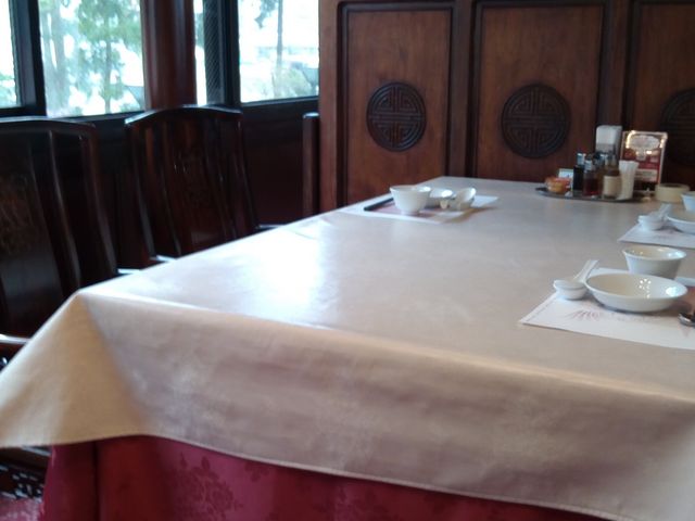 店内はレトロな雰囲気_名鉄菜館