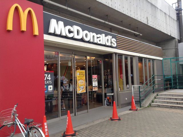 駅脇の便利さ_マクドナルド新鎌ケ谷駅前店