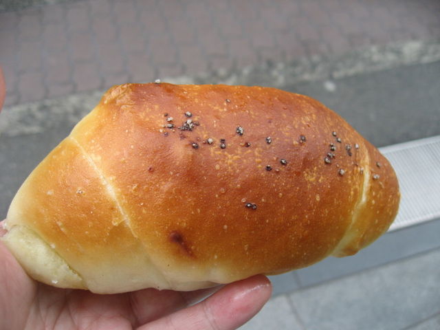 塩パン_RYUHEI JR茨木店