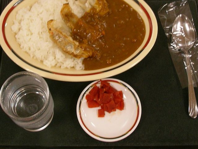 餃子もおいしい_みよしの 狸小路店