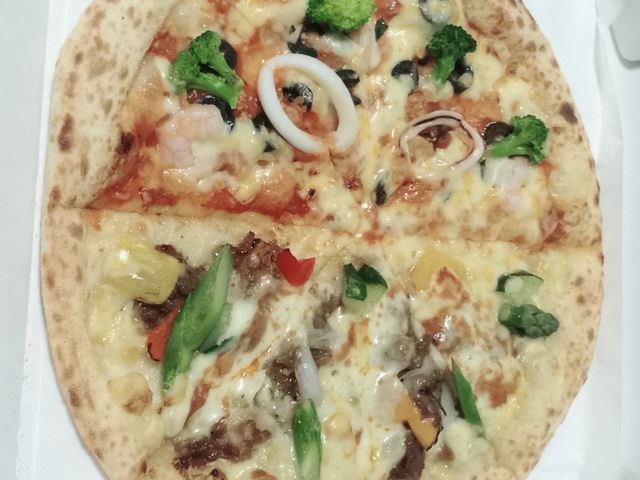 ハーフ_ナポリの釜沼津店