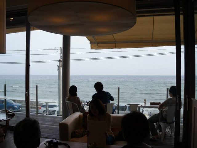 天気がいい日は綺麗だろうなあ_bills 七里ヶ浜