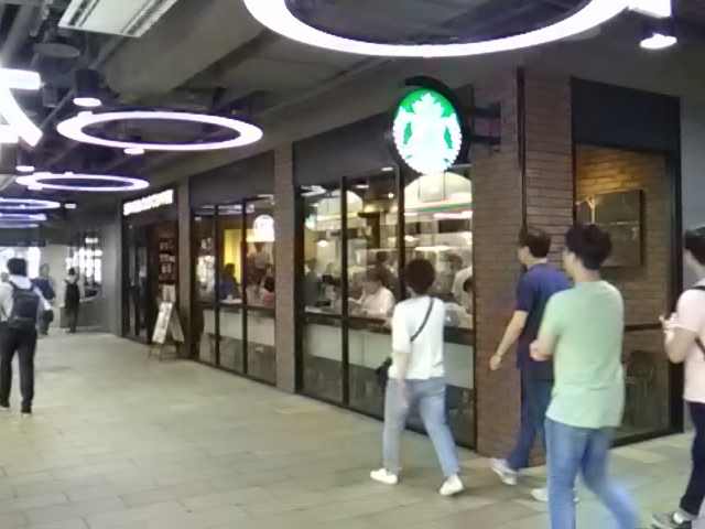 お店の外観_スターバックス・コーヒー 札幌パセオ店