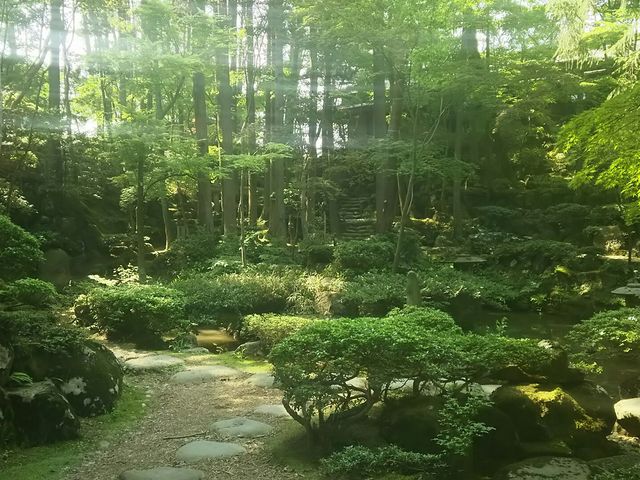 緑も綺麗です。_松雲山荘
