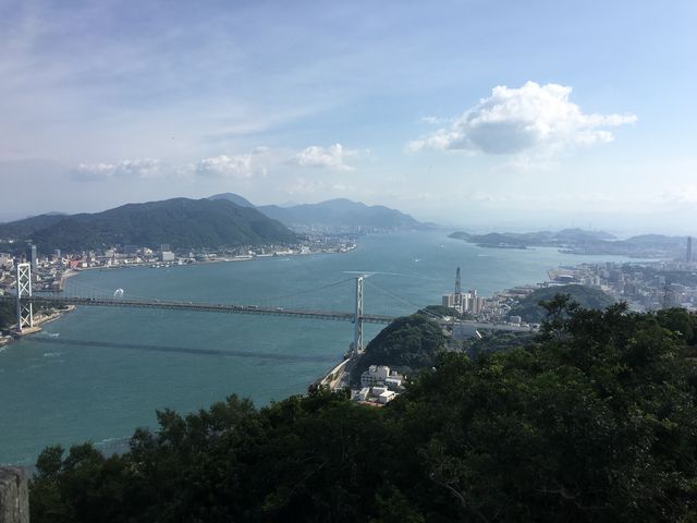 以前、回転展望台があった場所の近くにある展望所からの景色です。_火の山公園