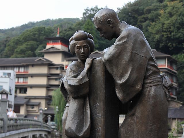 映画「三朝小唄」のワンシーン。_三朝小唄歌碑・モニュメント
