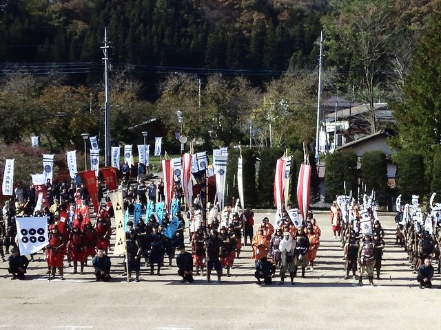 武者行列_まんてん星の湯