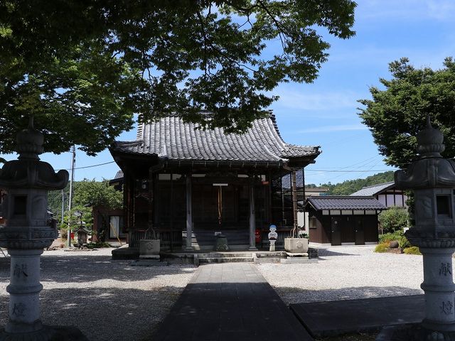 とても暑い日でしたが、堂内は涼しくて助かりました。_西野薬師堂(充満寺)
