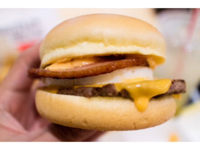 金の月見バーガー☆_マクドナルド354大泉店