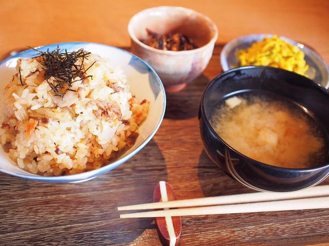 牛肉と根菜のまぜすし_風庵