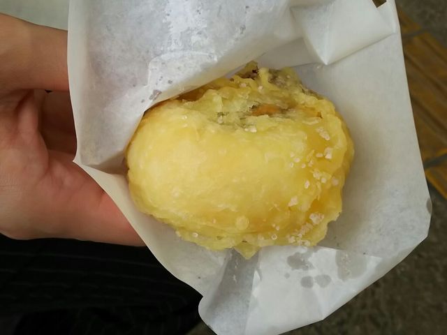 パリパリもちもちあげゆばまんじゅう_日光さかえや揚げゆばまんじゅう本舗