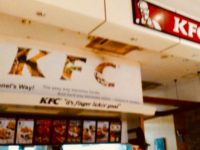 ケンタッキー_ケンタッキーフライドチキンイオンモール香椎浜店