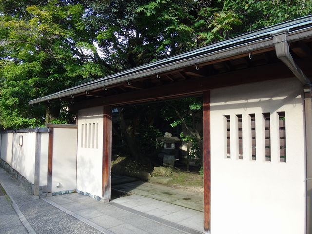 玄関です。_胡蝶