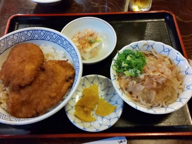 ソースかつ丼とセット_佐佳枝亭 本店