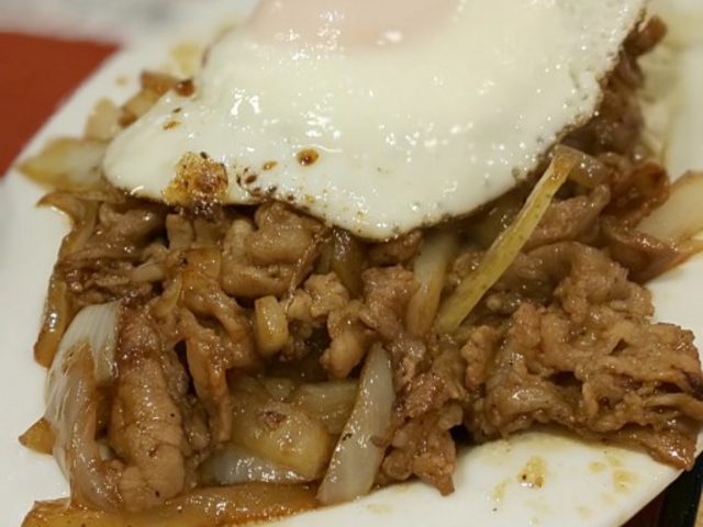 鉄板で焼き立て_桜井食堂