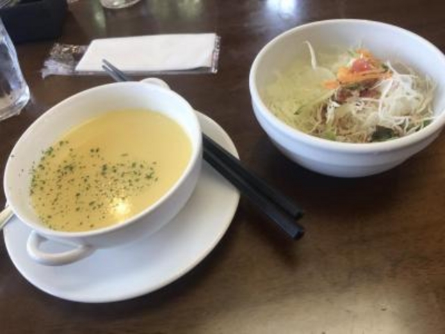 スープとサラダ_ハングリーハングリー