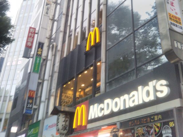 マクドナルド池袋東口店_マクドナルド池袋東口店