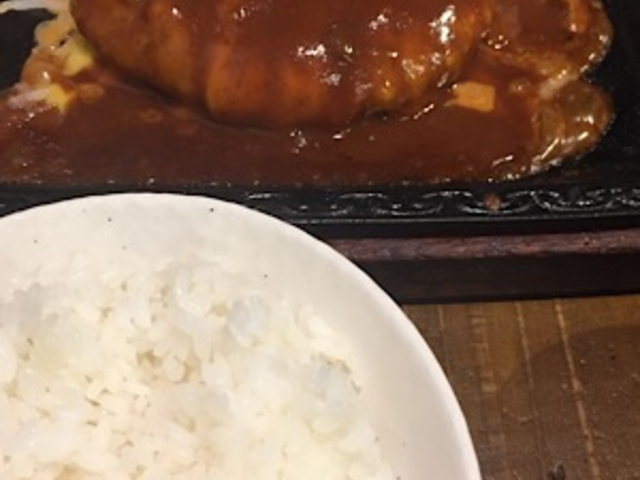 ハンバーグです。_ビフテキ屋まるり