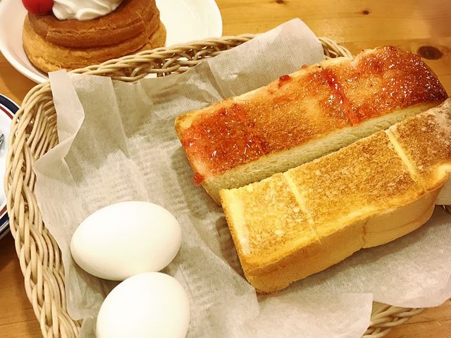 モーニングにミニシロノワールも追加。_コメダ珈琲店 奈良中央店
